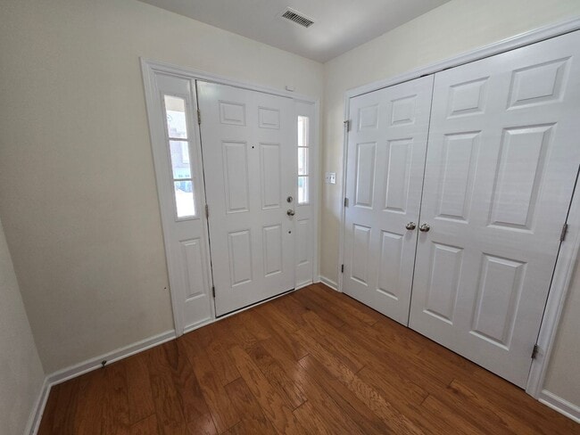 Building Photo - Gateway at Brier Creek