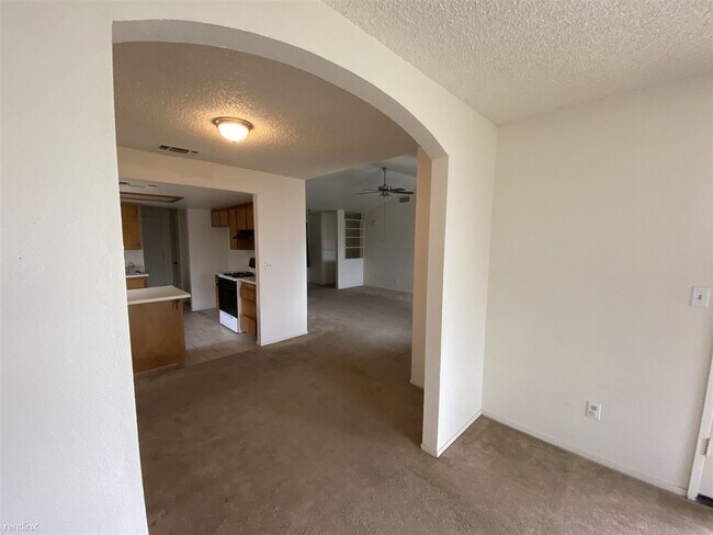 Building Photo - 3 br, 2 bath House - 848 Sherry Ct