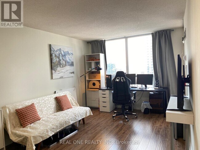 Photo du bâtiment - 28 Empress Ave