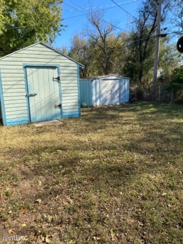 Building Photo - 3 br, 2 bath House - 1821 E Looman St