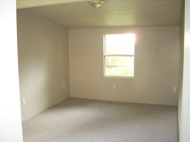 Building Photo - 4016 Watson Rd