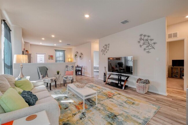 Foto del edificio - 248 Cherry Vine Dr