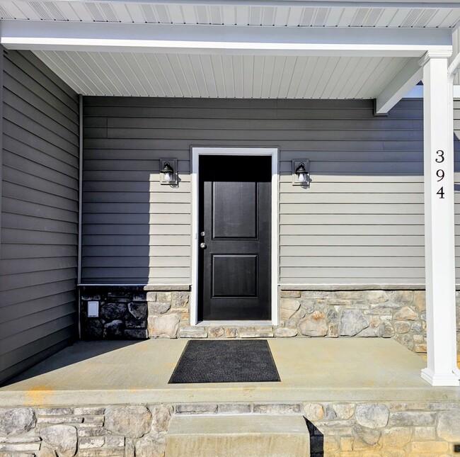 Foto del edificio - 394 Hensley St