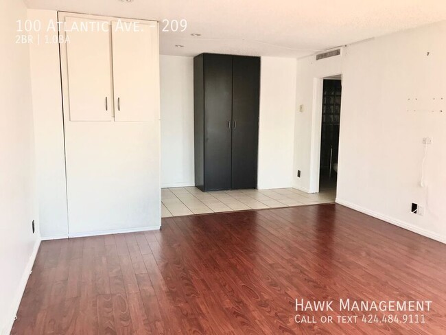 Building Photo - Coming Soon! Chic & Bright 2-Bedroom Condo...