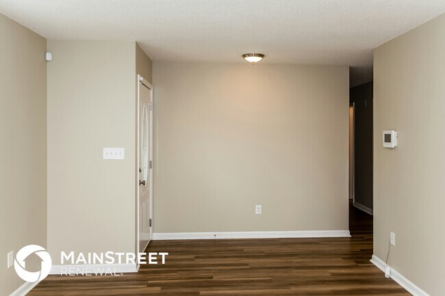 Foto del edificio - 720 Twin Ridge Dr
