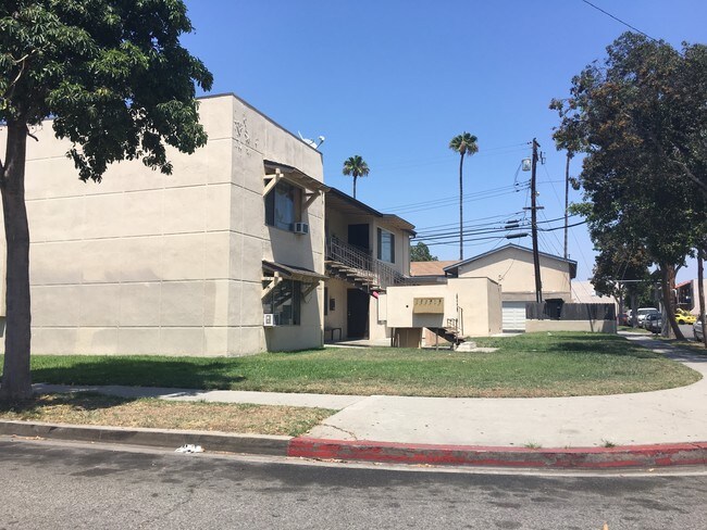 Building Photo - 626 N Anna Dr