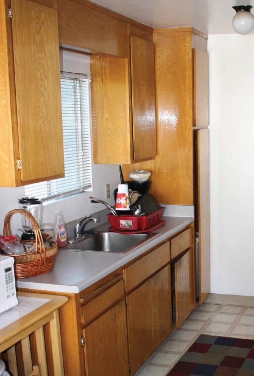 Kitchen - 2215 San Jose Ave