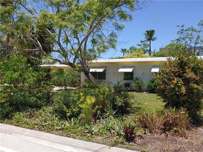 Foto del edificio - 515 Boca Ciega Isle Dr