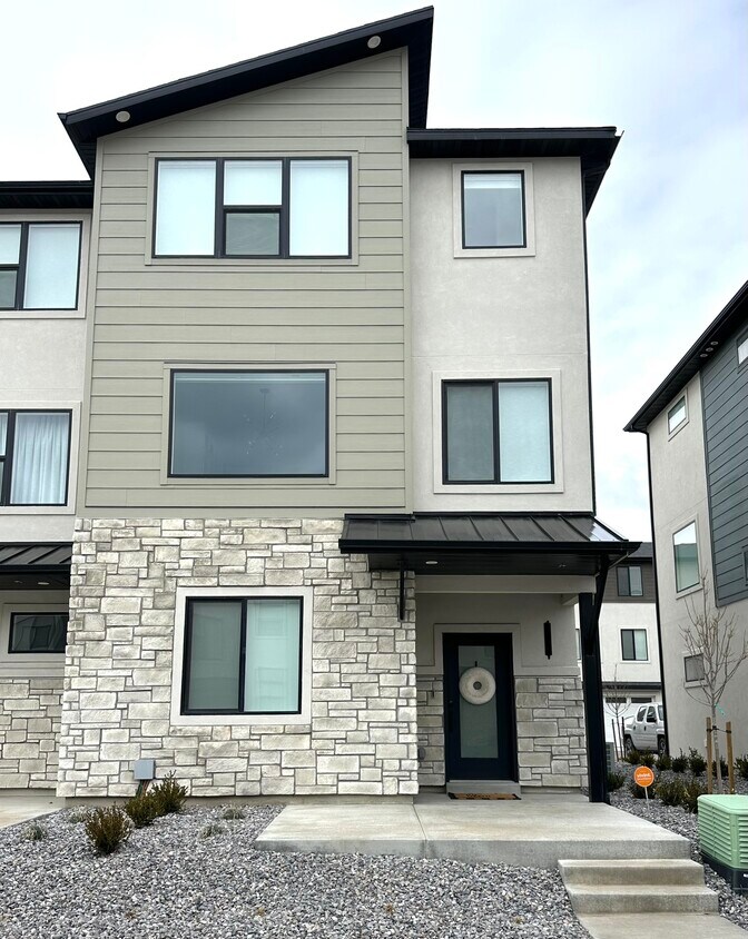 509 1080 W, American Fork, UT 84003 Townhome Rentals in American Fork UT