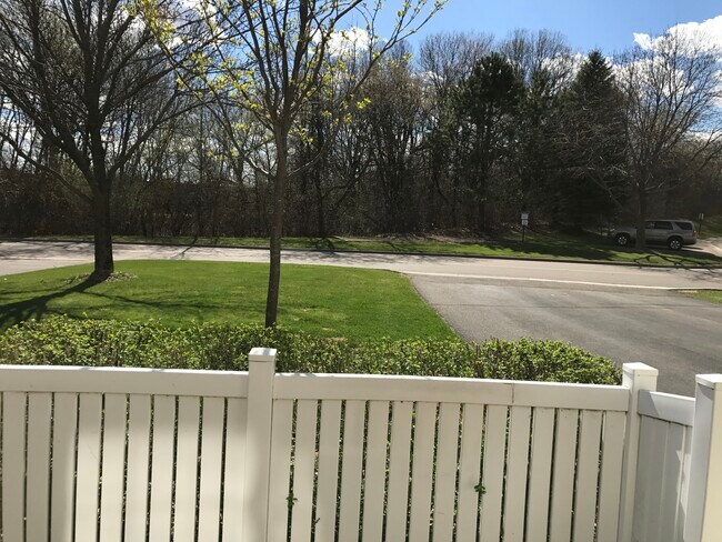 Foto del edificio - 14179 Plymouth Ave