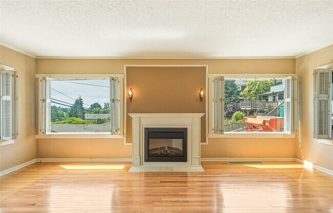 Foto del edificio - 3242 36th Ave W
