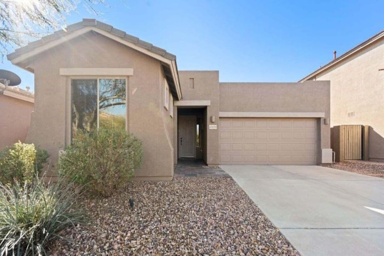 Primary Photo - 42030 N 45th Dr
