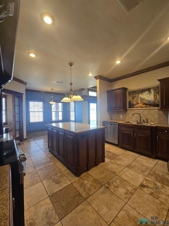 Building Photo - 108 Savannah Ct