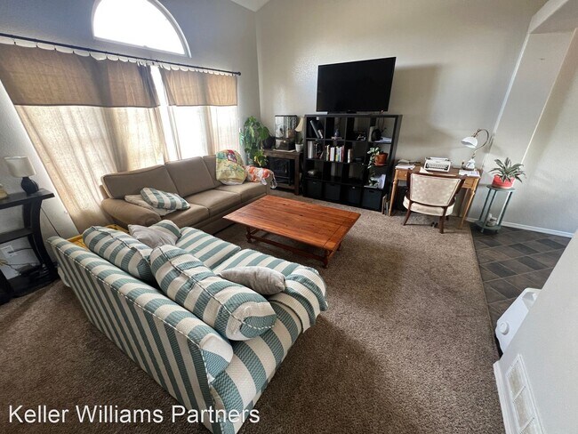 Foto del edificio - 5 br, 4 bath House - 1063 Clogger Ln