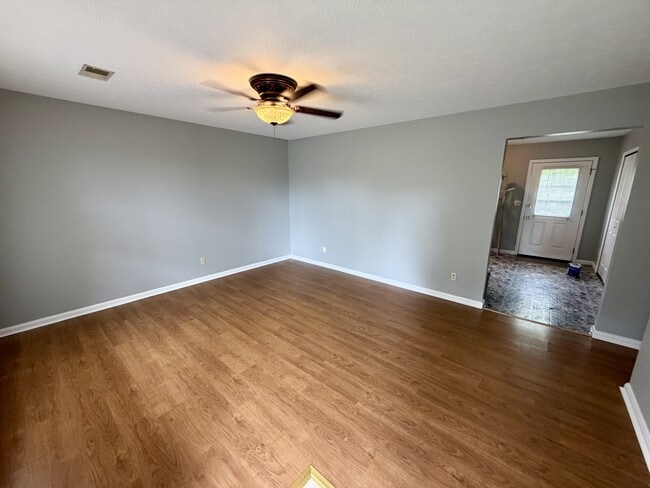 Foto del edificio - 115 Carey Ct