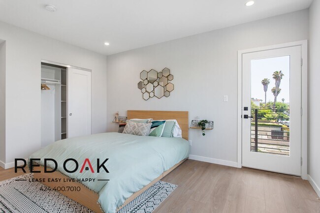 Foto del edificio - Brand NEW Developed Bright And Spacious Tw...