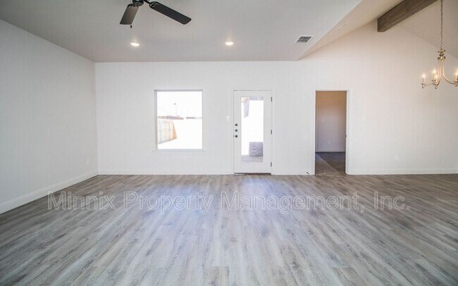 Building Photo - 1724 102nd St