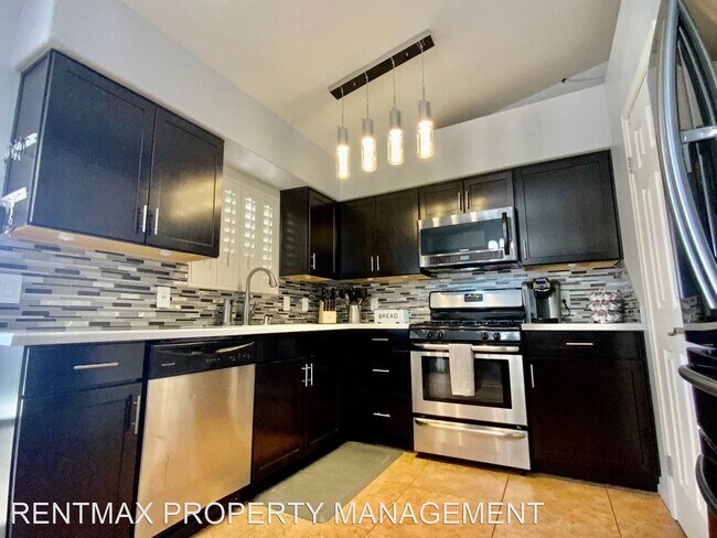 Building Photo - 3 br, 2 bath House - 6305 WEST WASHBURN RD