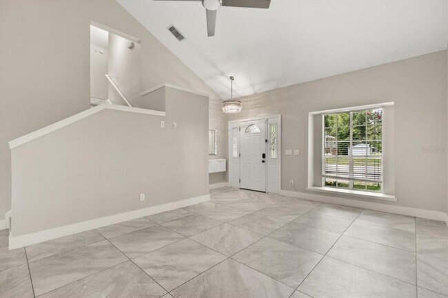 Foto del edificio - 1509 Red Oak Ct
