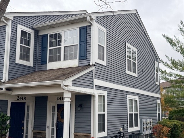 Building Photo - 2418 Oneida Ln