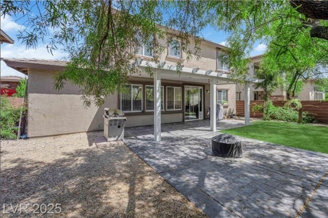 Foto del edificio - 5466 Fawn Chase Way