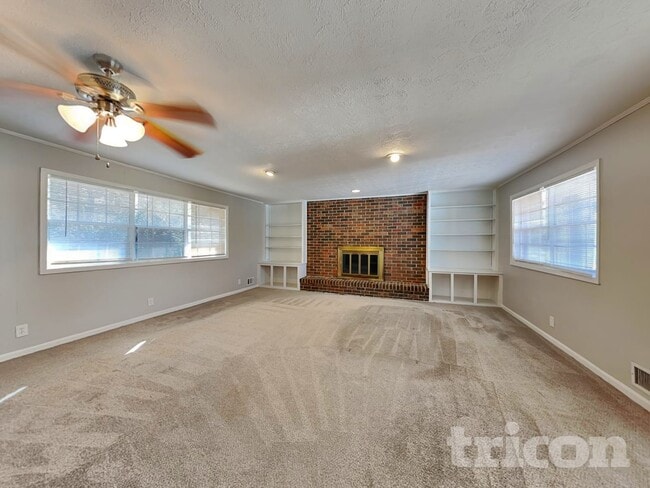 Foto del edificio - 1382 Peggy Ln NW