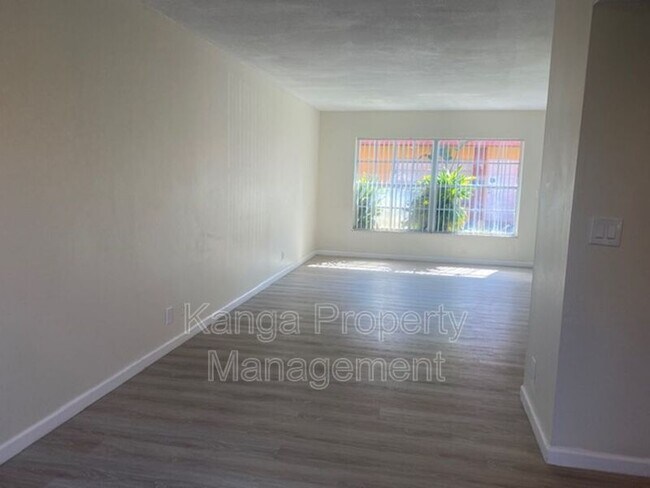Foto del edificio - 2632 NW 52nd Ave