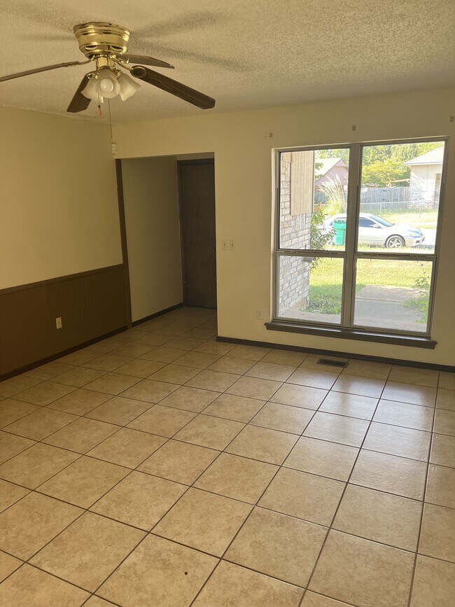 Photo - 944 SW 98th St House