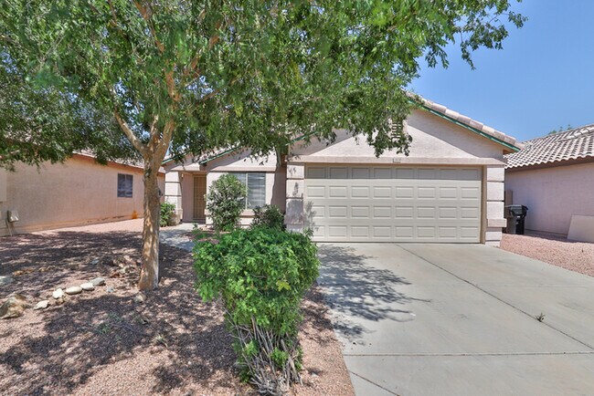 Building Photo - 14919 N 149th Dr