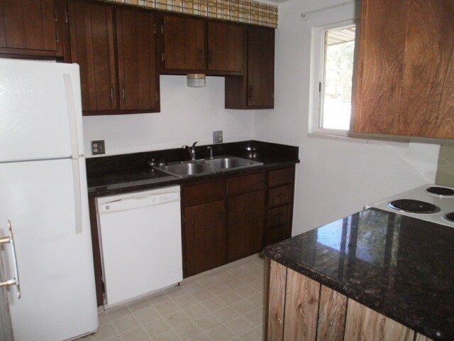 Foto del edificio - 9852 W 22nd Pl
