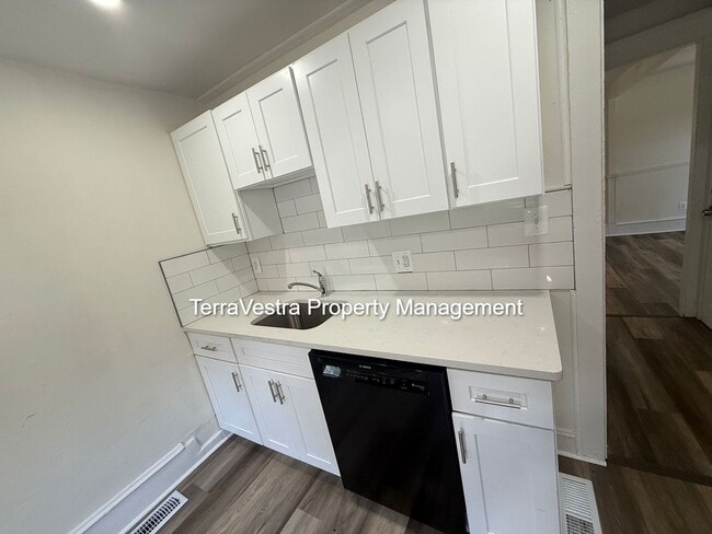 Foto del edificio - Single family home in Upper Deerfield!