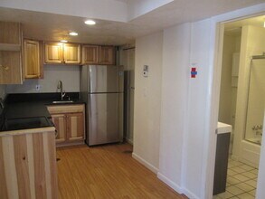 Building Photo - 503 Harvard Ln