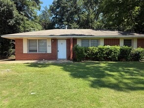 Building Photo - 3933 Bienville Rd