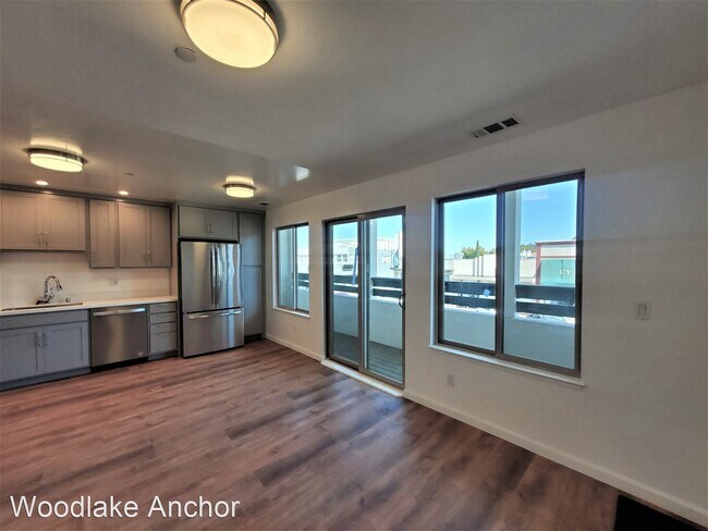 Building Photo - 2 br, 2.5 bath House - 42 37th Avenue