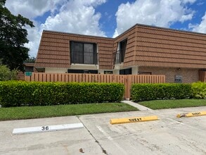 Building Photo - 239 Charter Way
