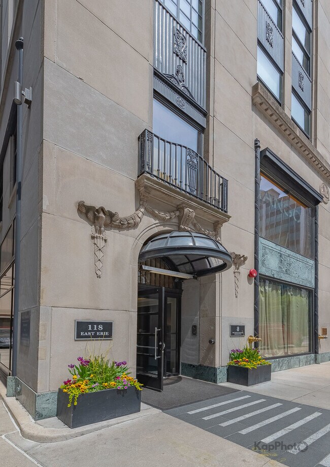 Building Photo - 118 E Erie St
