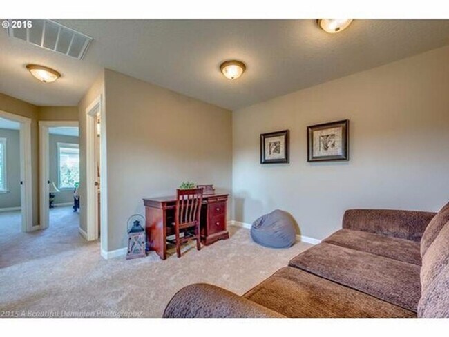 Foto del edificio - Luxury Townhome in Ridgefield