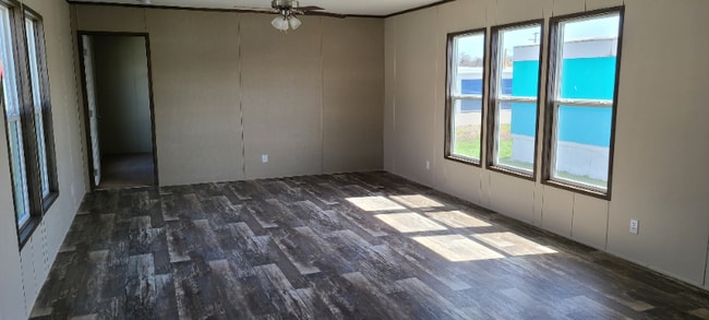 Building Photo - 2220 Prospect Cir
