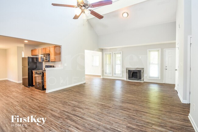 Foto del edificio - 4800 Victoria Ln