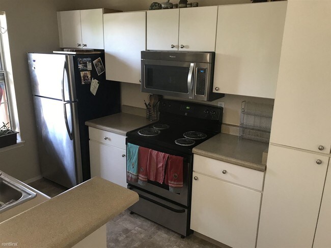 Building Photo - 2 br, 2 bath Apartment - 2105 Karin Court 204