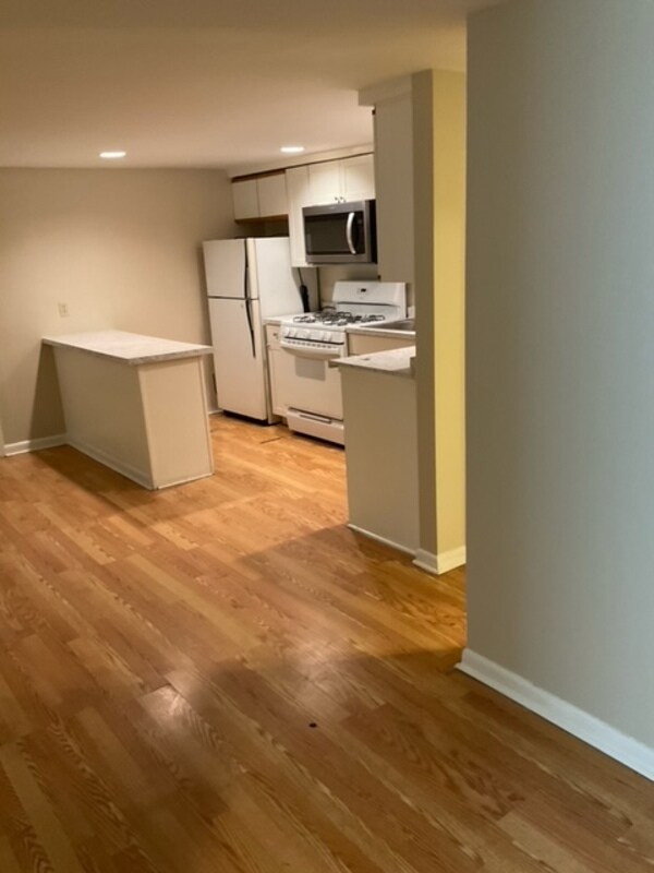 Foto del edificio - 2801 N Calvert St