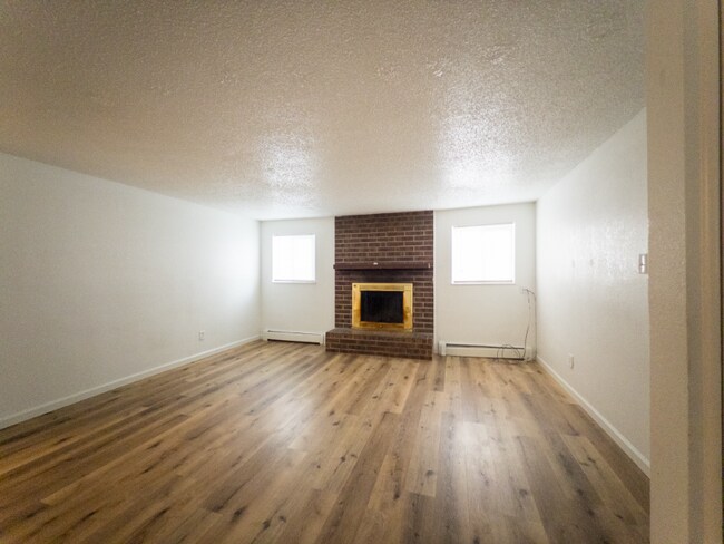 Foto del edificio - 2136 Friendship Pl