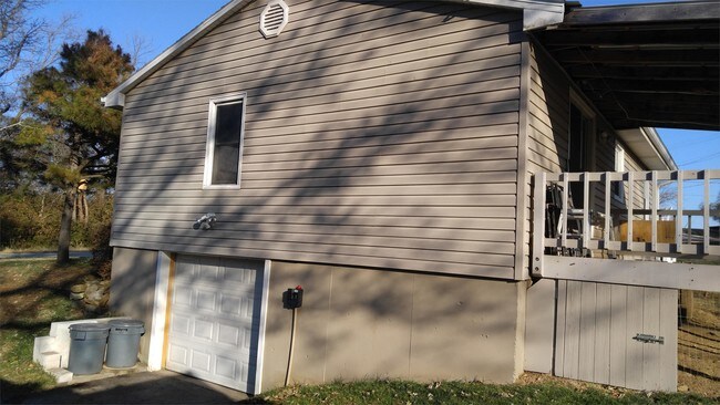 Foto del edificio - 122 E Cleveland St