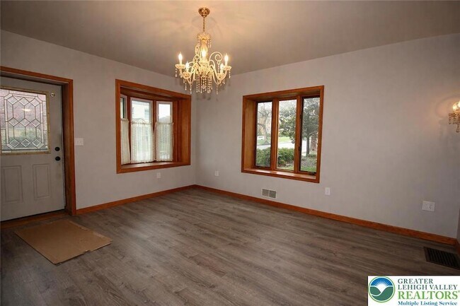 Foto del edificio - 513 Cattell St