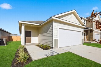 Building Photo - 1117 King Eider