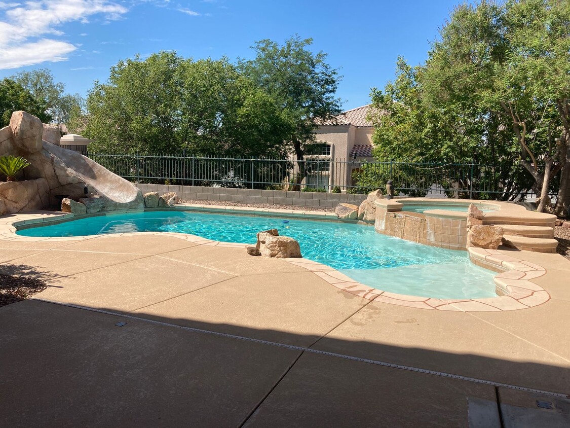 Primary Photo - THIS SEVEN HILLS COMMUNITY HOME WITH POOL.