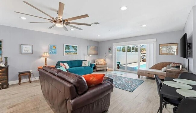 Foto del edificio - 4836 Esplanade St