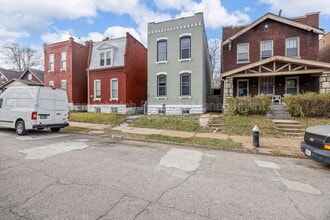 Building Photo - 3833 Oregon Ave