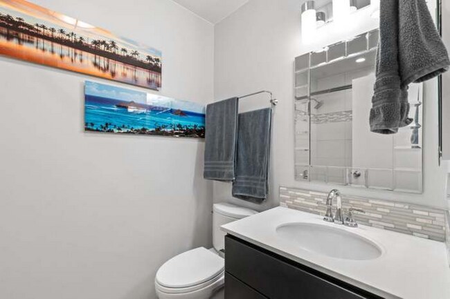 Foto del edificio - 50 Cheltenham Way