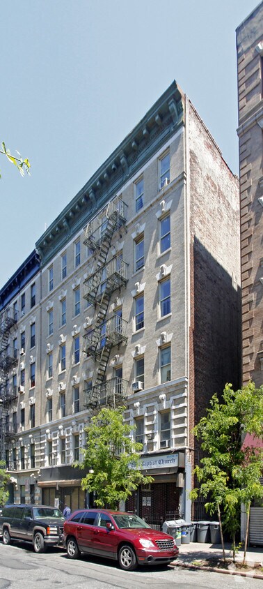 Building Photo - 203 W 144th St